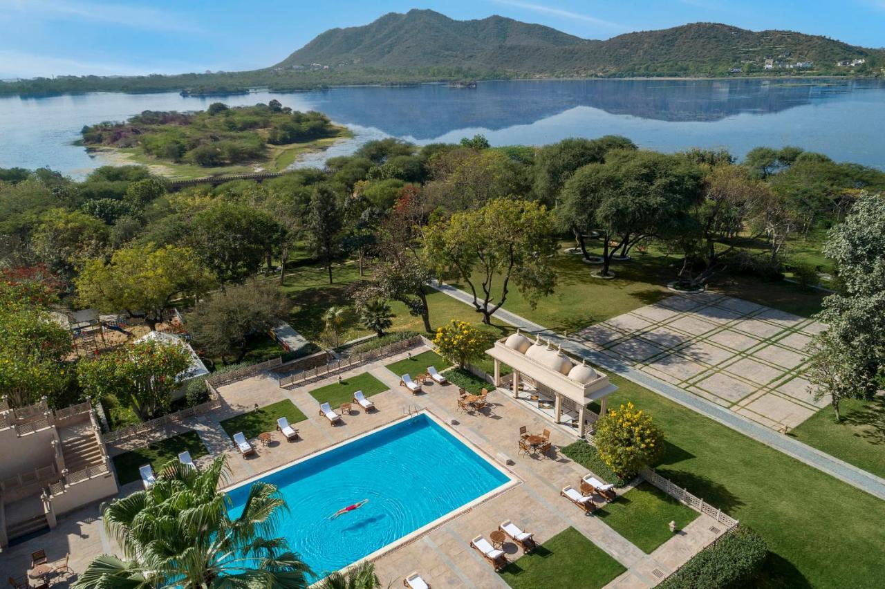 Отель Trident Удайпур Экстерьер фото Aerial view of the resort