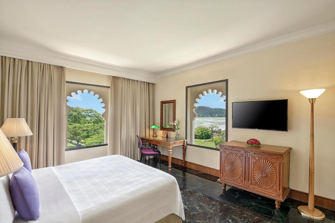 Отель Trident Удайпур Экстерьер фото Deluxe Room